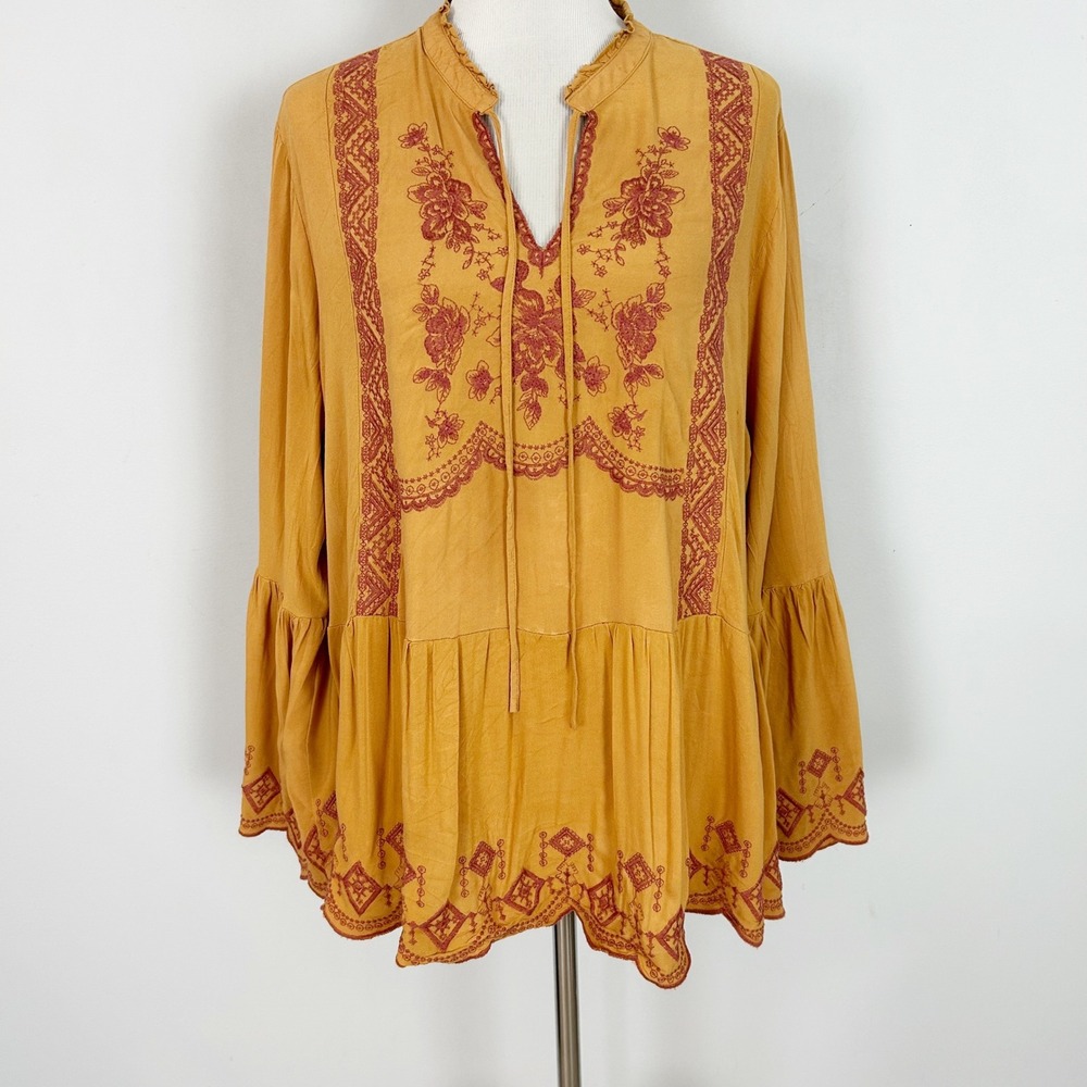 Women's Boho Flowy Top Gold Yellow Floral Embroidered Size Women 22/24W